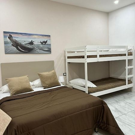 Toledo Terminal Center Appartement Napels Buitenkant foto